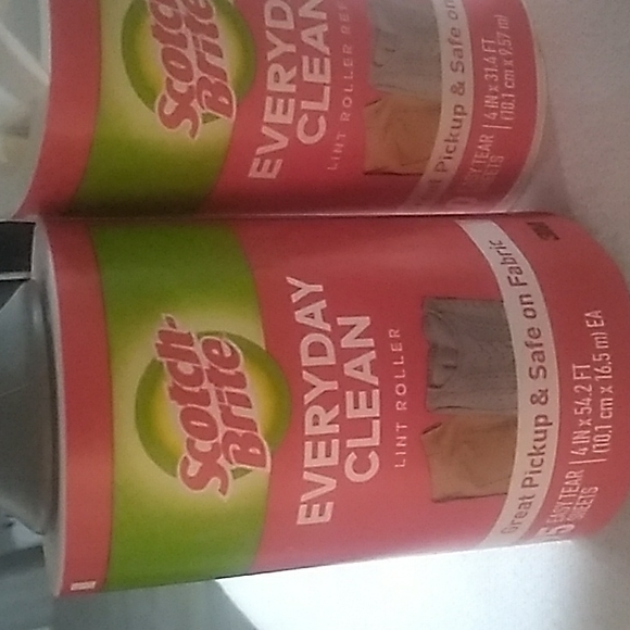 Lint roller with free refill - Picture 2 of 2